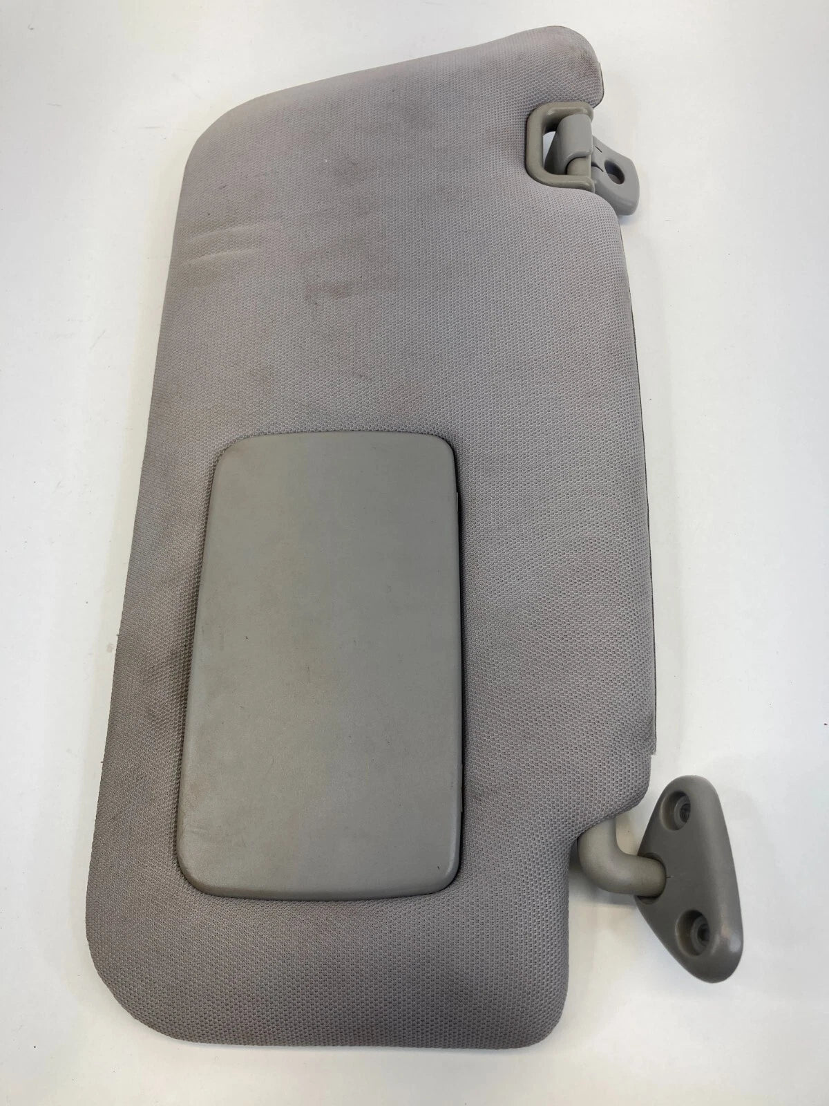 2006-2008 SUBARU FORESTER ROOF RIGHT PASSENGER SUNVISOR SUN VISOR SHADE OEM