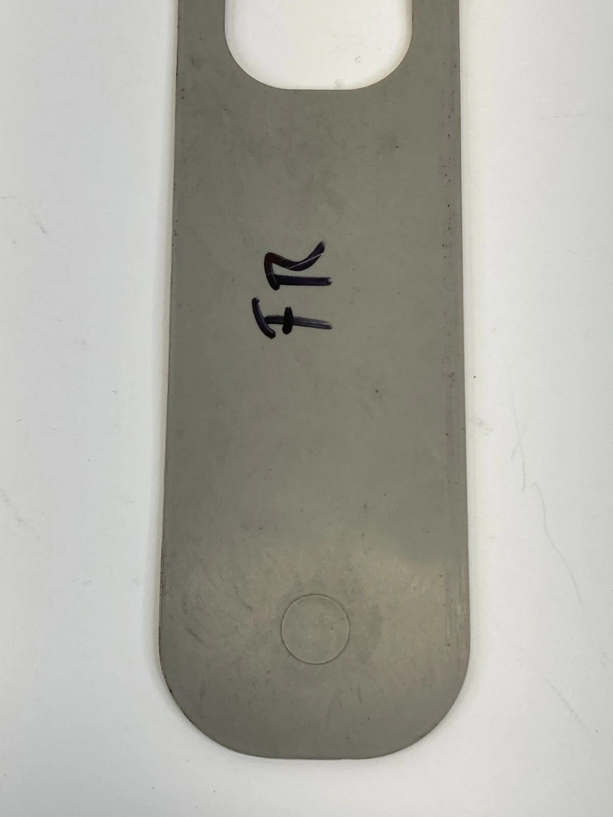 2003-2008 TOYOTA COROLLA FRONT RIGHT SEAT BELT SHOULDER ANCHOR COVER CAP TRIM