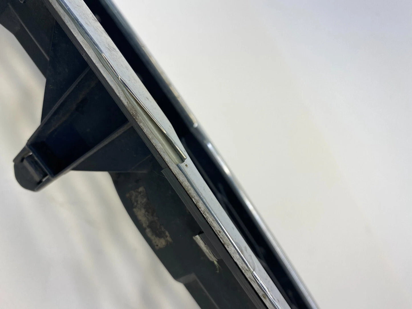 2010 2011 KIA SOUL FRONT UPPER BUMPER GRILL GRILLE COVER 86351-2K050 OEM