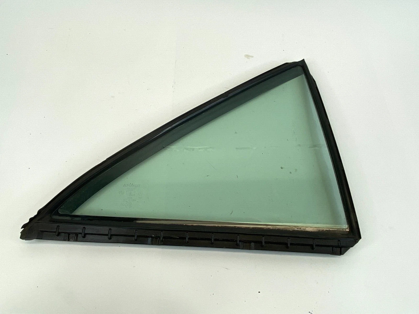 2007-2011 TOYOTA CAMRY REAR RIGHT DOOR QUARTER VENT WINDOW GLASS 68188-33040 OEM