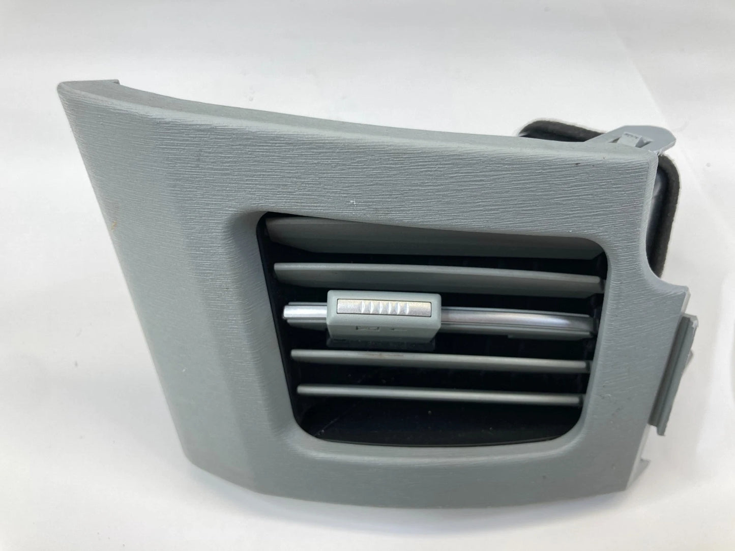 2012-2015 TOYOTA PRIUS DASH RIGHT SIDE AIR VENT GRILLE OUTLET 55662-47030 OEM