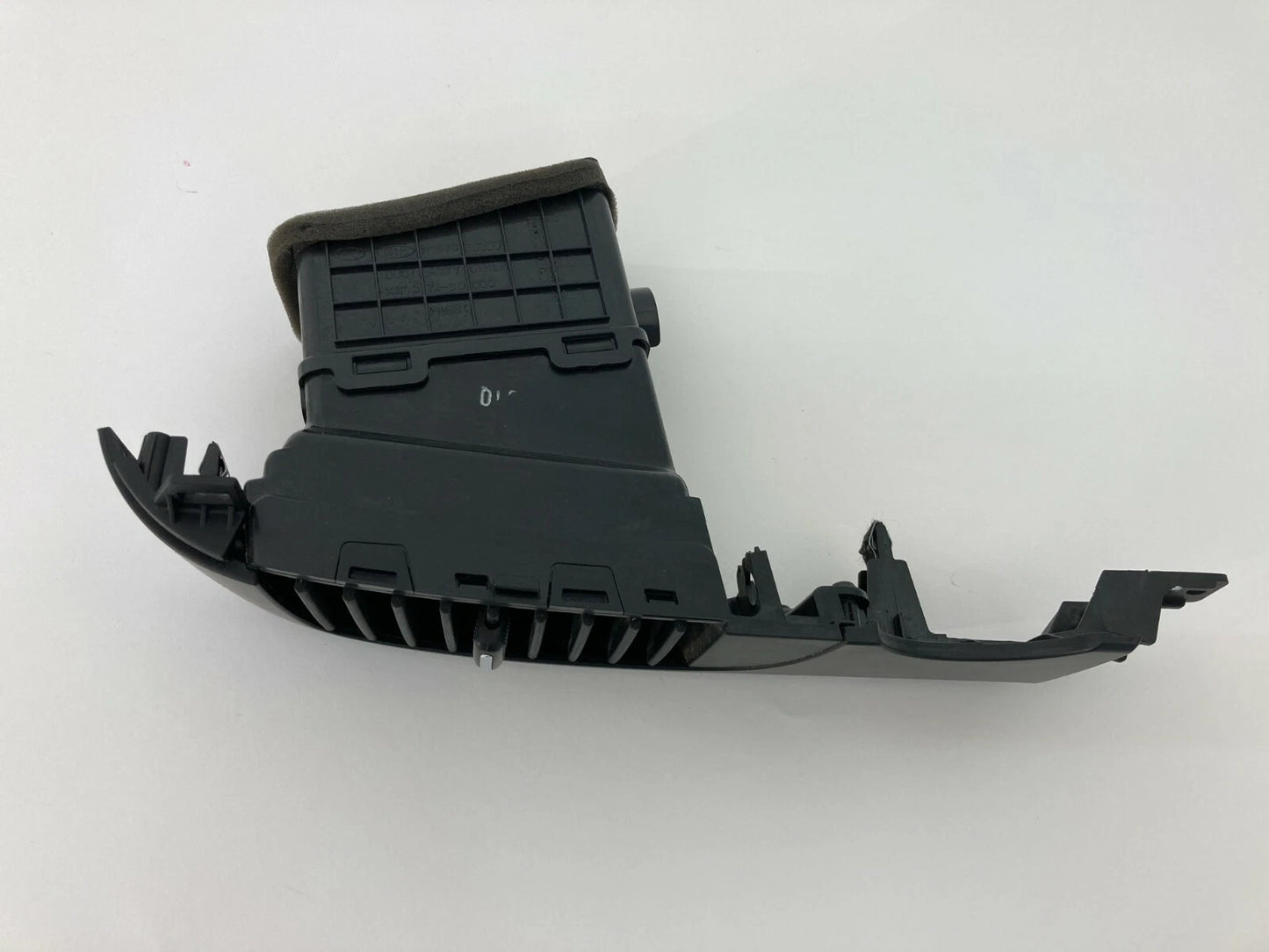 2007 2008 HYUNDAI ENTOURAGE CENTER DASH LEFT DRIVER AC AIR VENT X4D974-30000 OEM