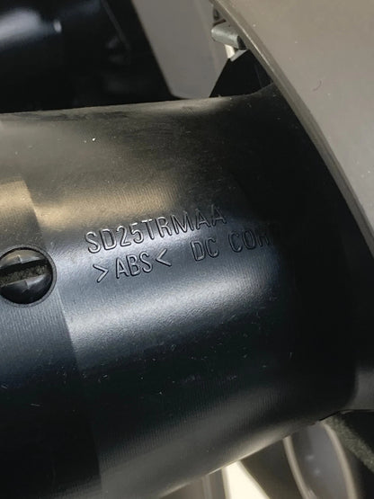 01-05 CHRYSLER PT CRUISER DASH CENTER CLIMATE TRIM BEZEL PANEL W AC VENTS OEM