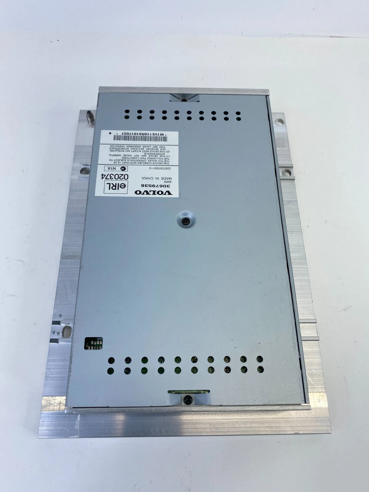 2004-2006 VOLVO S40 2.4i RADIO AUDIO AMPLIFIER POWER BOOSTER MODULE 30679536 OEM