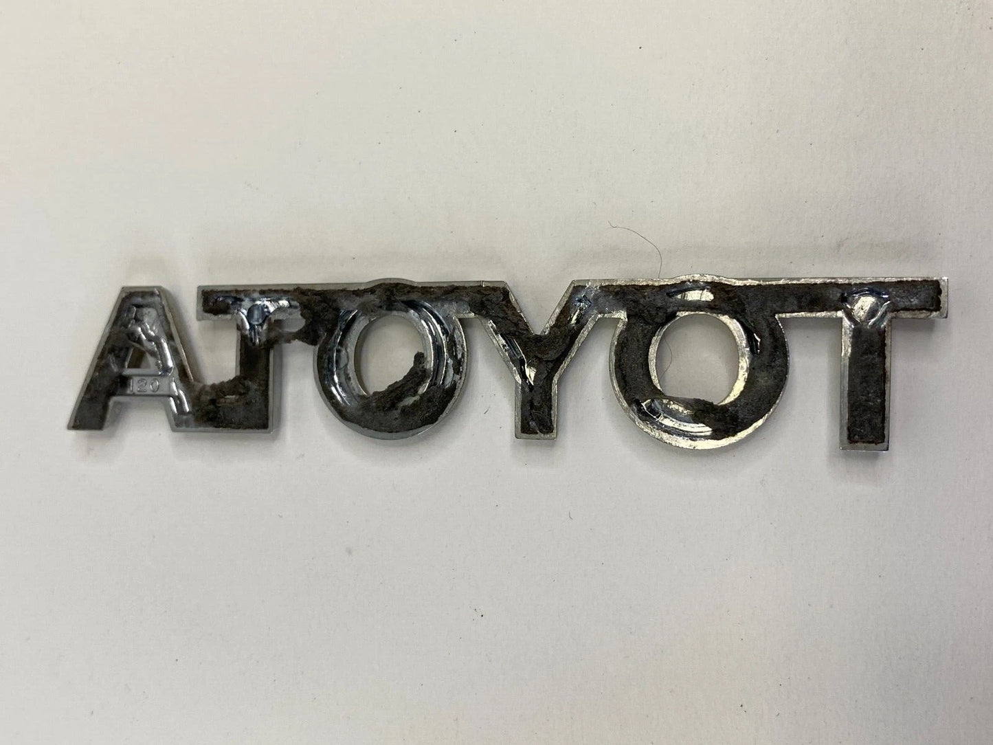 2006-2012 TOYOTA RAV4 BACK DOOR TOYOTA LOGO EMBLEM NAMEPLATE OEM