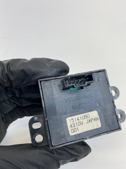 2005 2006 2007 2008 2009 CADILLAC SRX SUNROOF SWITCH CONTROL BUTTON 15141050