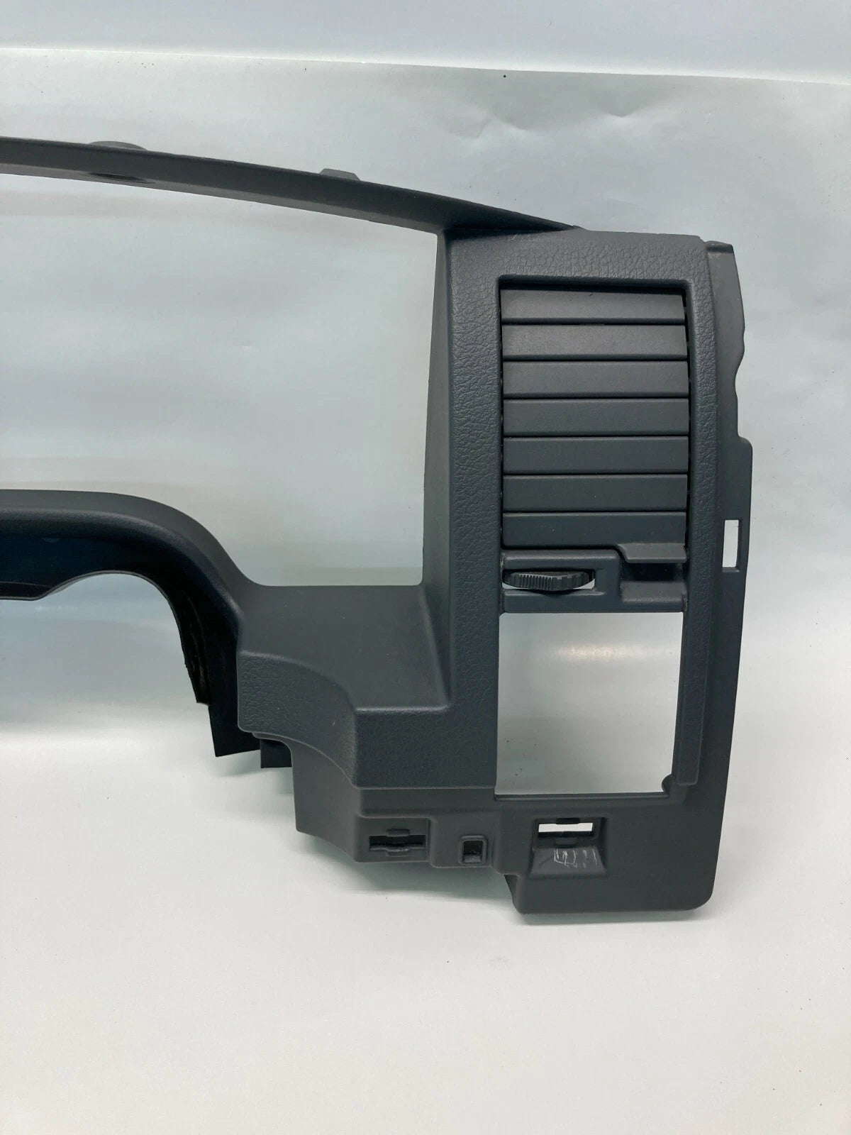 2004-2006 DODGE DURANGO INSTRUMENT PANEL DASH CLUSTER SPEEDOMETER BEZEL TRIM OEM