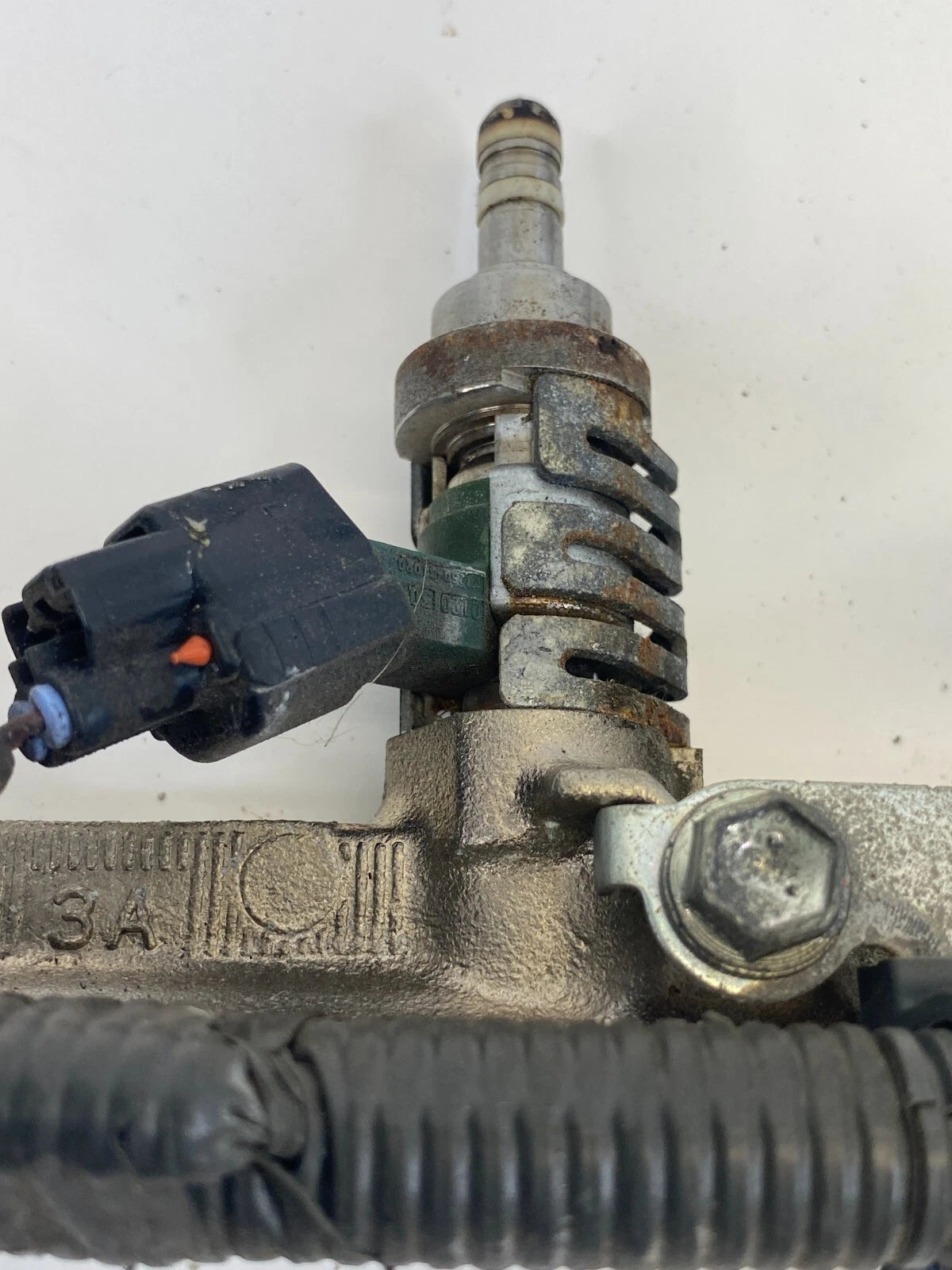 2006-2013 LEXUS IS250 ENGINE RIGHT SIDE FUEL RAIL W/ INJECTOR INJECTORS SET OEM