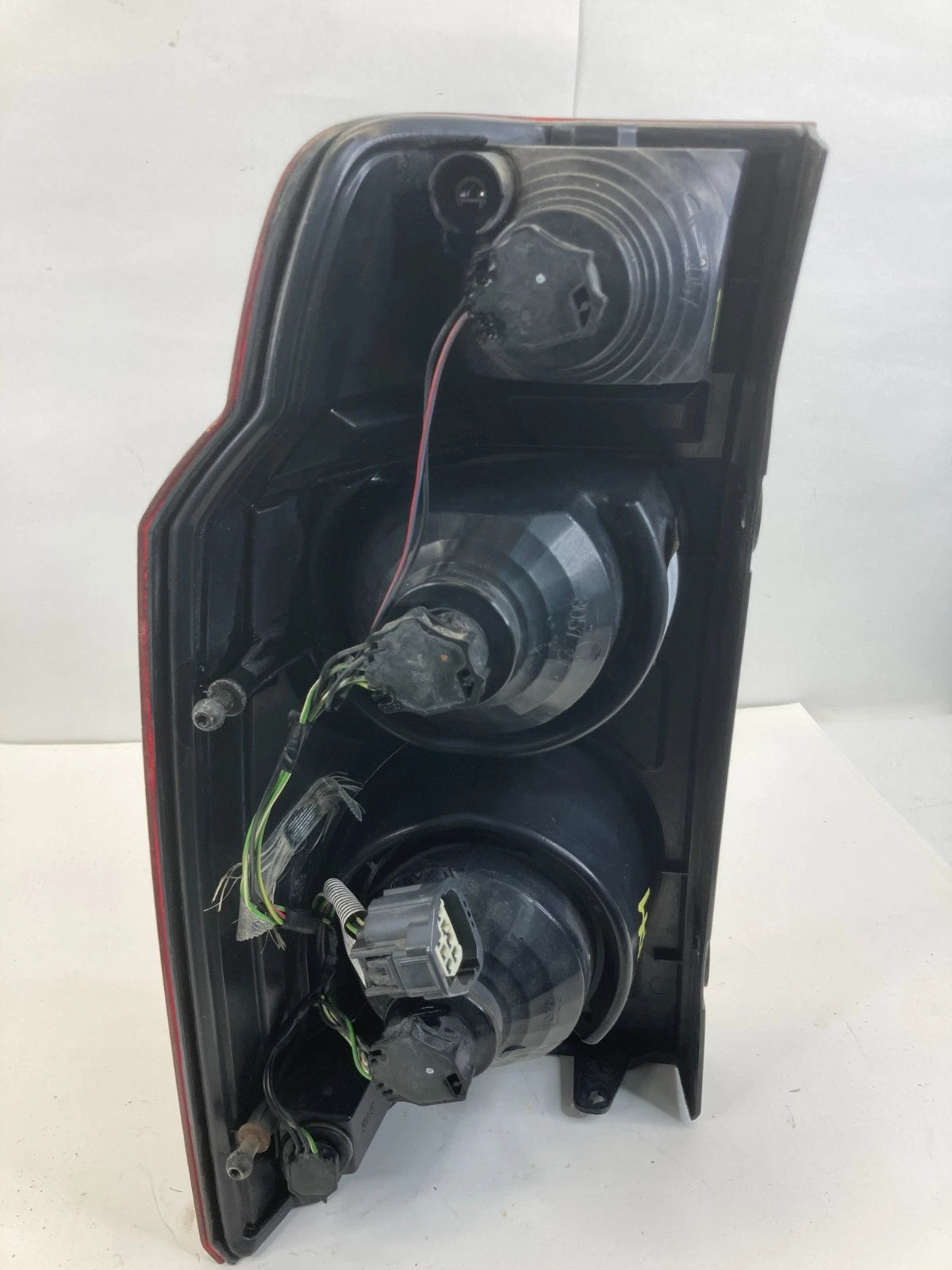 2006-2010 JEEP COMMANDER RIGHT SIDE REAR TAILLIGHT LAMP ASSEMBLY REAR BRAKE OEM