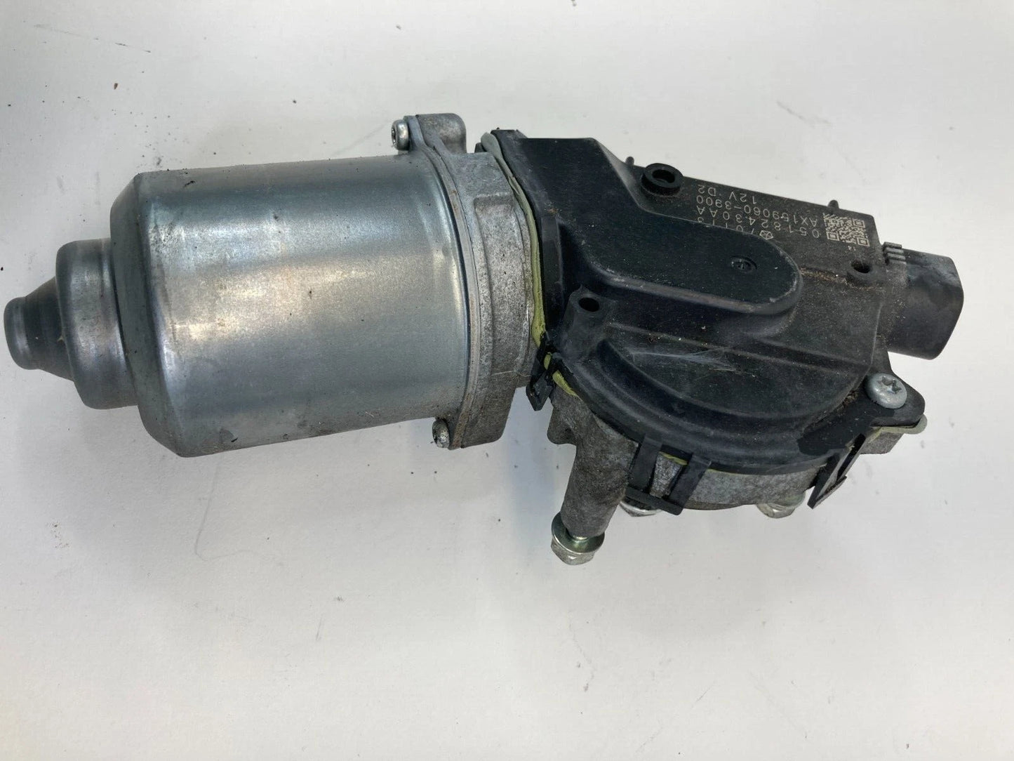 2012-2019 FIAT 500 FRONT WINDSHIELD WIPER MOTOR ASSEMBLY OEM 05182430AA