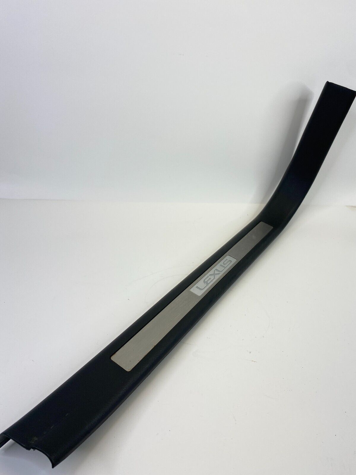 04-06 Lexus RX330 07 RX350 Front Right Side Door Sill Trim Plate 67910-0E010 OEM