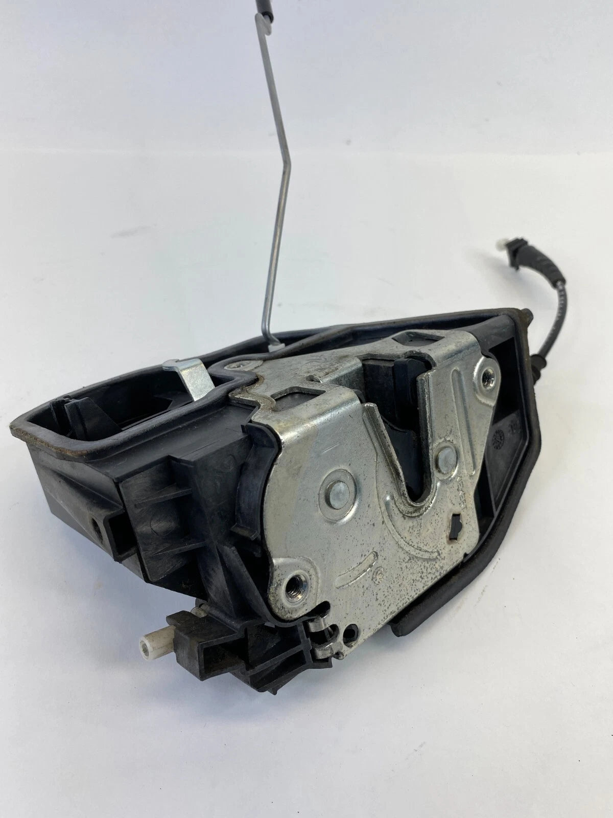 2004-2007 BMW 525I FRONT RIGHT PASSENGER SIDE DOOR LOCK LATCH ACTUATOR OEM