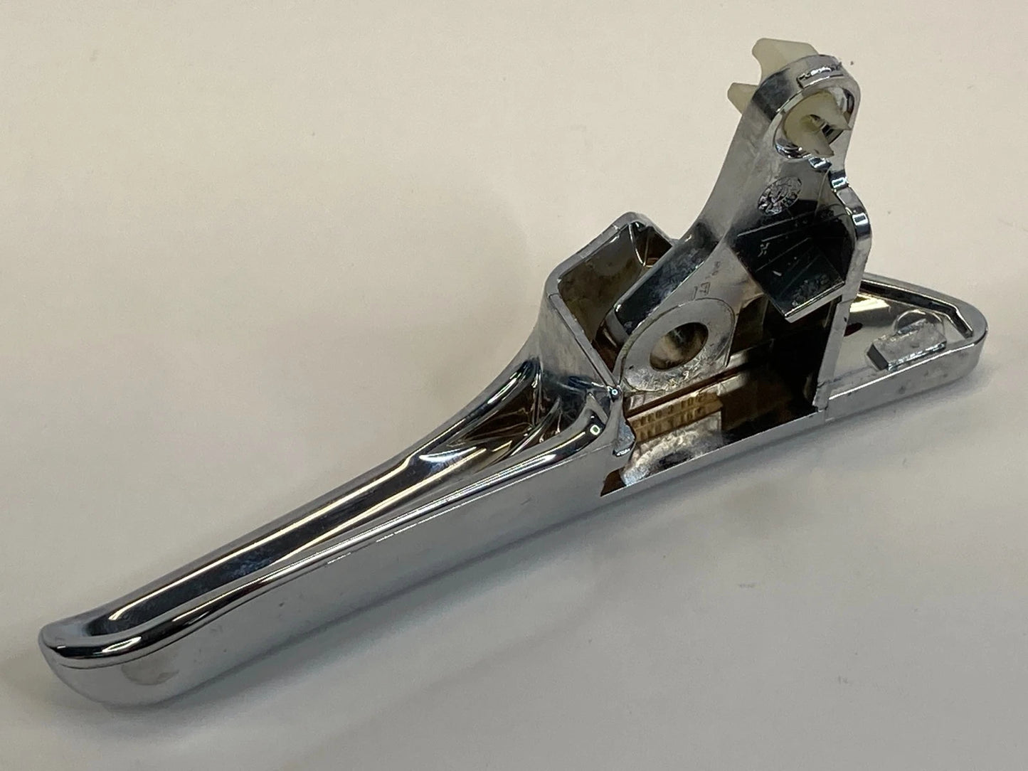 2006 MERCEDES-BENZ CLS500 REAR LEFT SIDE INTERIOR DOOR HANDLE A2117660124 OEM