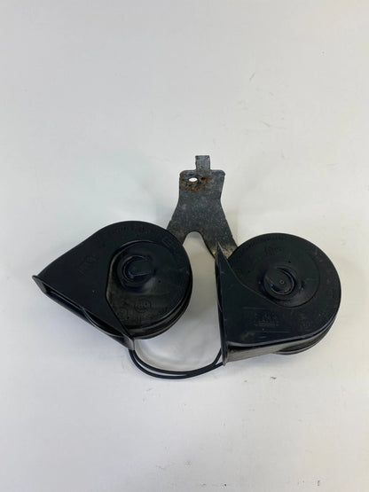 2013-2016 FORD FUSION LOW & HIGH TONE HORN ALARM PITCH SIREN SIGNAL E355306 OEM