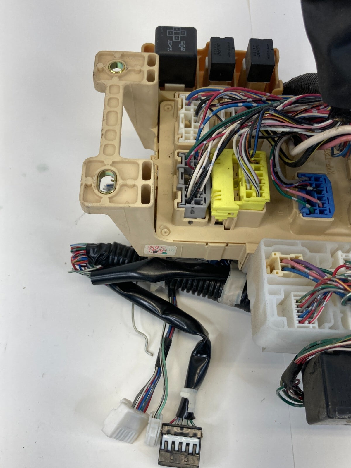 2001-2007 Toyota Highlander 3.0L V6 A/T Interior Cabin Dash Fuse Relay Box OEM