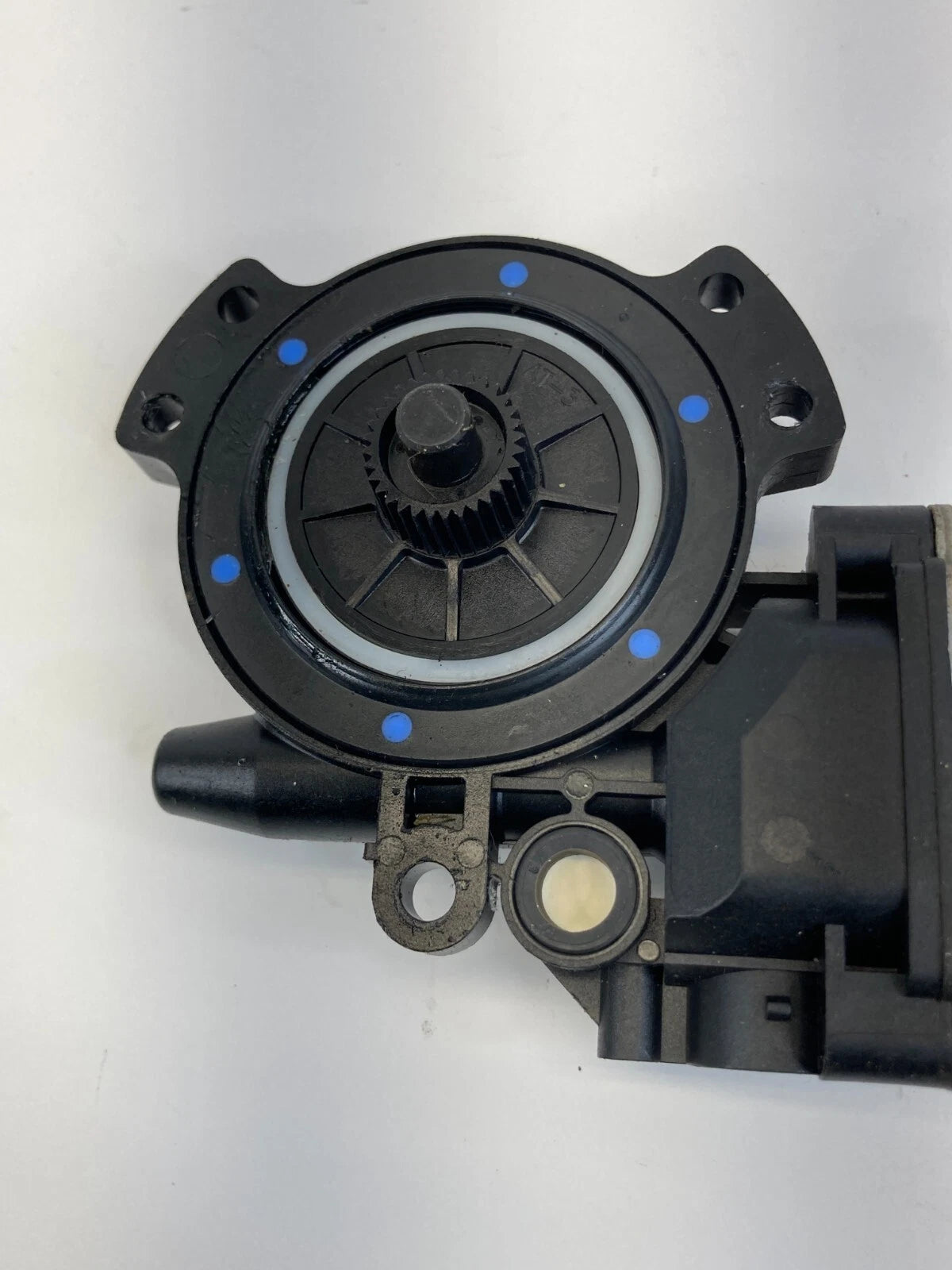 2006-2010 HYUNDAI SONATA REAR RIGHT PASSENGER SIDE POWER WINDOW MOTOR OEM 400898