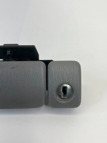 2003-2005 SUZUKI GRAND VITARA GLOVE BOX STORAGE LOCK LATCH HANDLE 73430-50J0 OEM