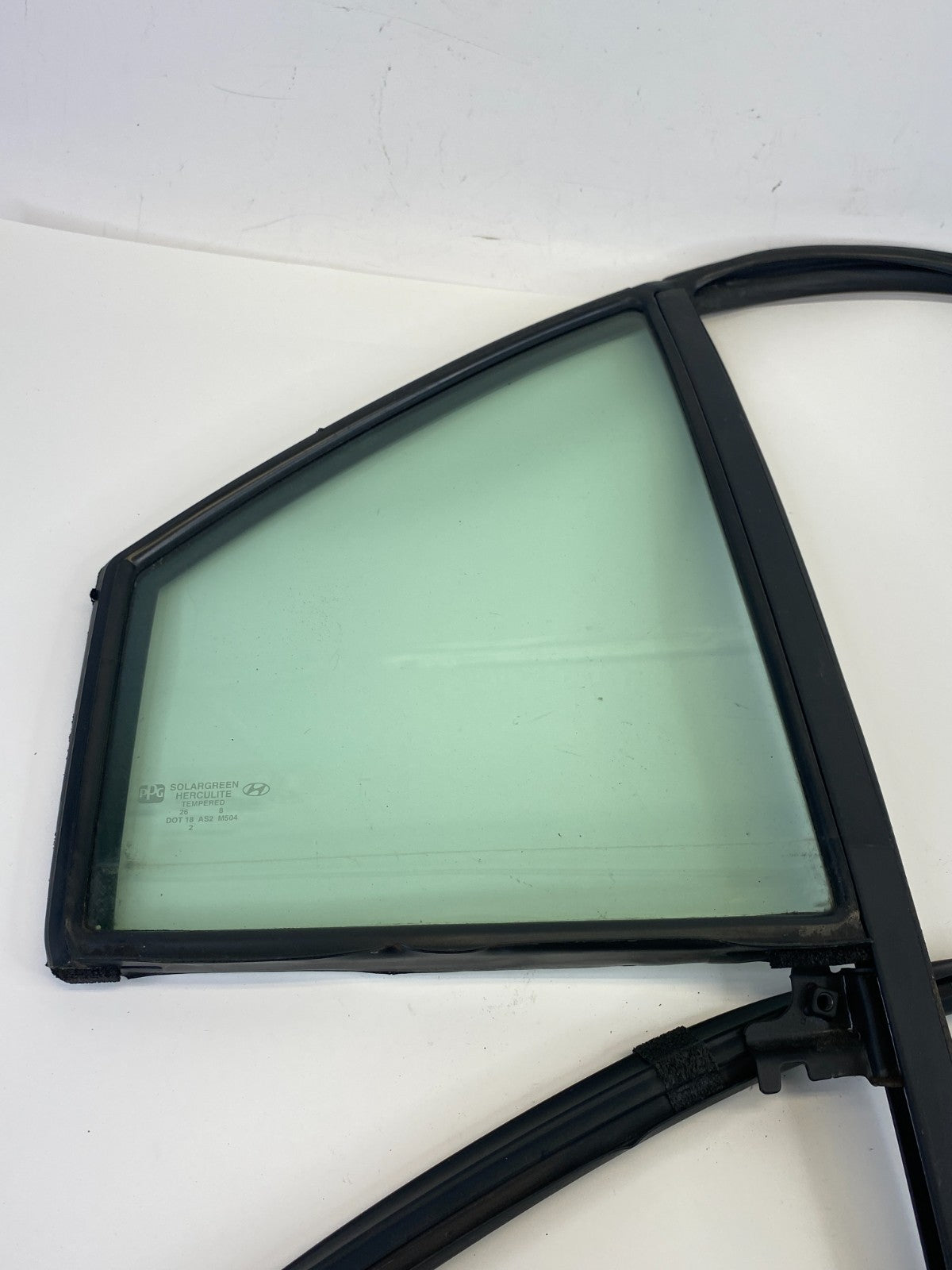 2009 2010 Hyundai Sonata Rear Right Side Quarter Vent Window Glass Fixed OEM