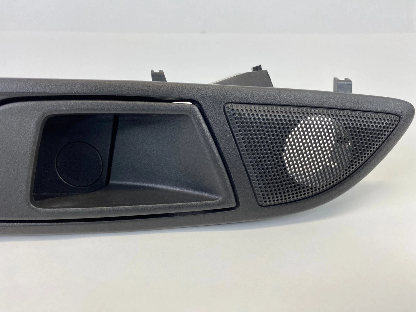 2014-2019 FORD FIESTA FRONT LEFT DRIVER INSIDE DOOR HANDLE BEZEL OEM AE83A22601