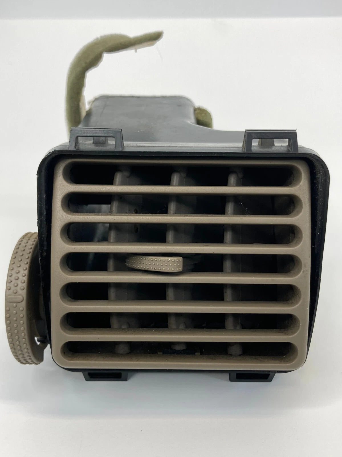 2002-2005 FORD EXPLORER LEFT SIDE DASH AC AIR VENT GRILLE OUTLET 1L2H-19C696-A