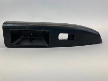 10-13 KIA SOUL REAR RIGHT SIDE DOOR WINDOW SWITCH BEZEL TRIM COVER 83360-2K000
