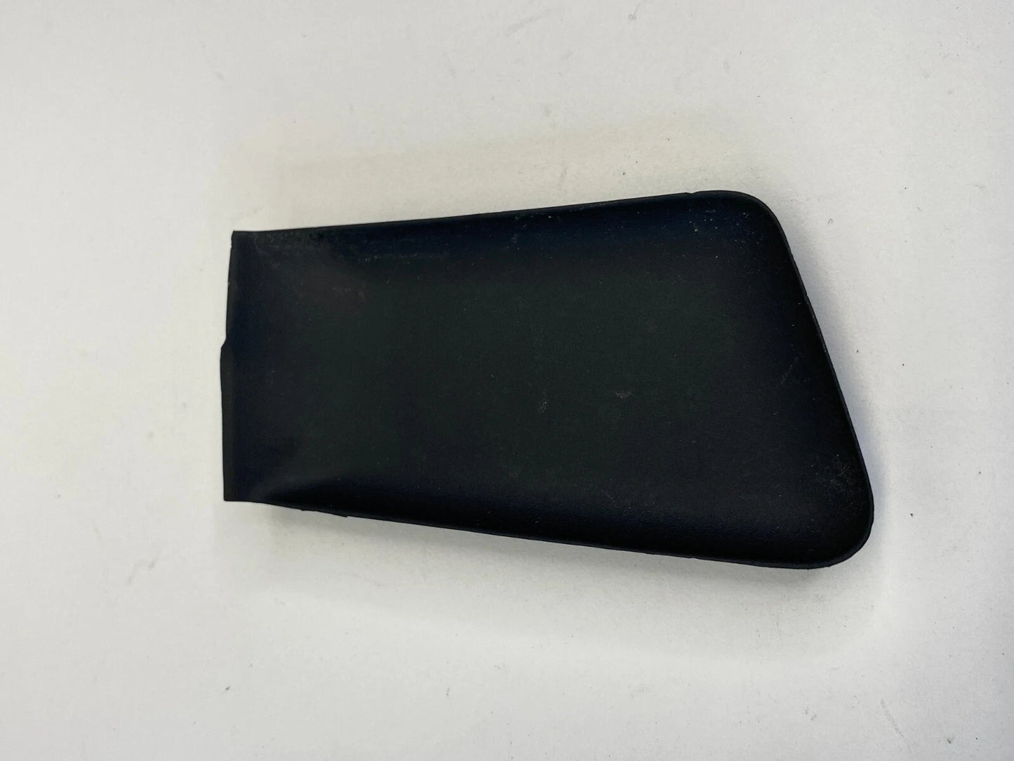 2011-2014 HYUNDAI SONATA REAR RIGHT INNER DOOR HANDLE SCREW CAP COVER 826293S000