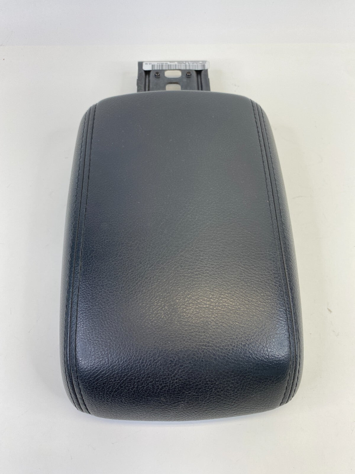 2012-2014 Ford Focus Sedan Center Console Lid Armrest Arm Rest 1545977X-02-CB