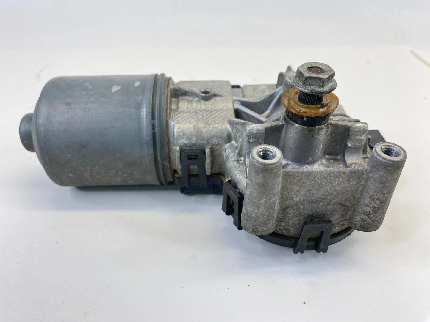 2009 10 11 2012 CHEVROLET TRAVERSE FRONT WINDSHIELD WIPER MOTOR 0390241653