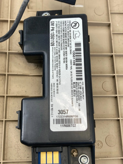 10 11 12 13 BUICK LACROSSE OVERHEAD CONSOLE DOME MAP LAMP W/ SUNROOF SWITCH OEM