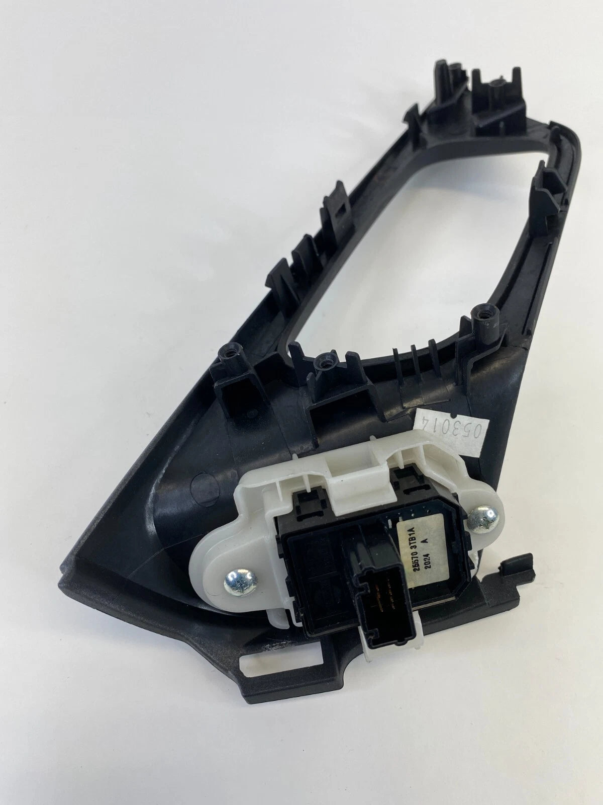 13-18 NISSAN ALTIMA FRONT LEFT SIDE DOOR INNER HANDLE BEZEL W/ MIRROR SWITCH