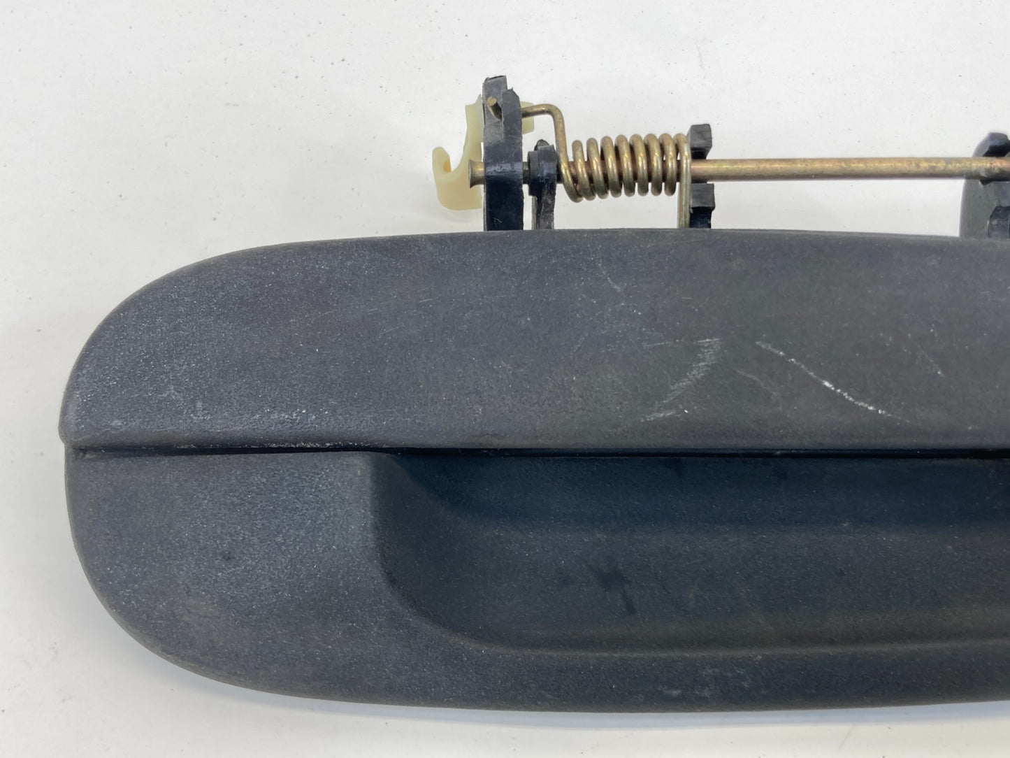 02-09 Chevrolet Trailblazer Front Right Side Exterior Outer Door Handle 15248284