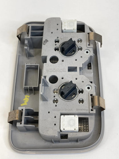 2009-2013 TOYOTA MATRIX FRONT OVERHEAD CONSOLE DOME LIGHT MAP LAMP OEM