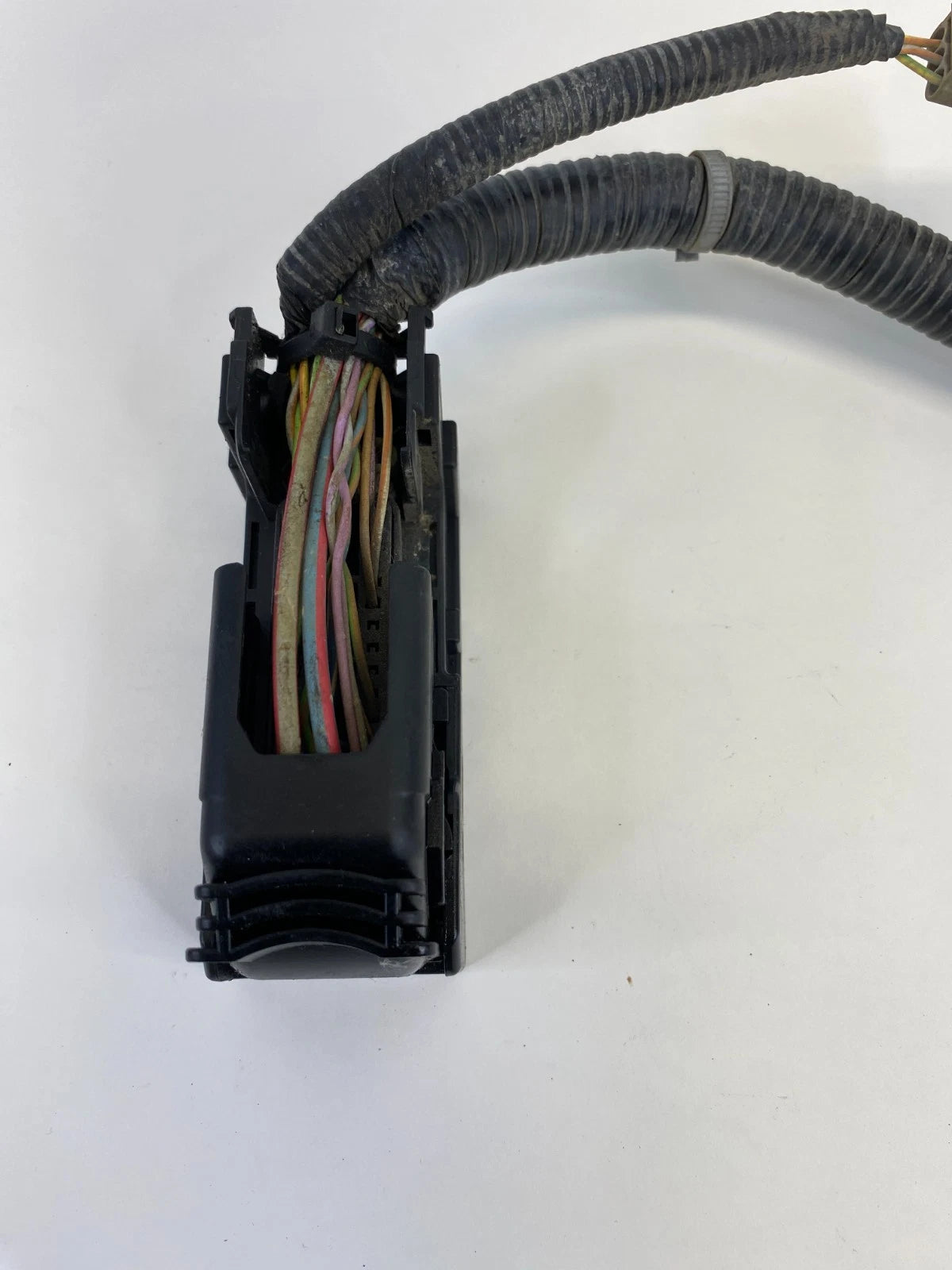 2013 2014 FORD EXPLORER 3.7L AT ABS PUMP ANTI LOCK BRAKE PLUG CONNECTOR OEM