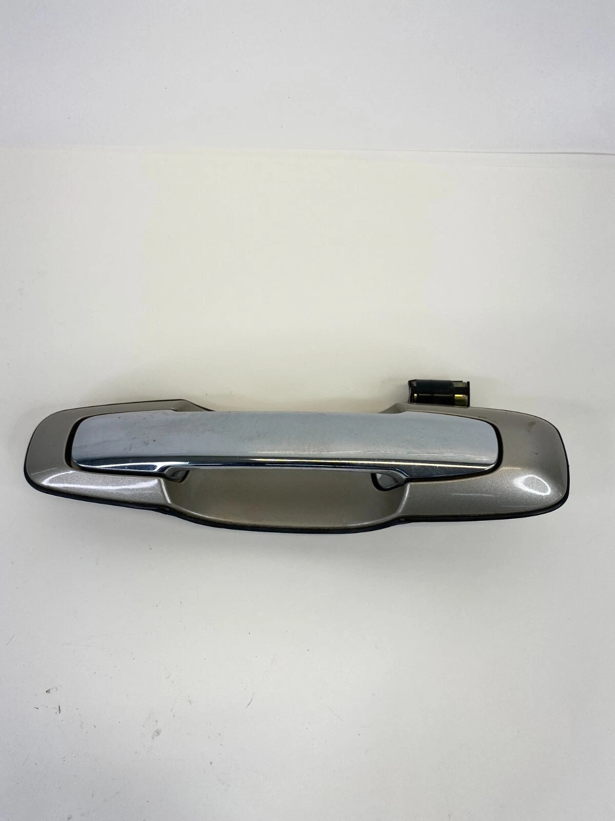 2003-2006 SUZUKI XL-7 FRONT LEFT DRIVER SIDE EXTERIOR DOOR HANDLE 82820-65D10