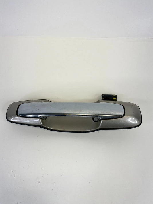 2003-2006 SUZUKI XL-7 FRONT LEFT DRIVER SIDE EXTERIOR DOOR HANDLE 82820-65D10