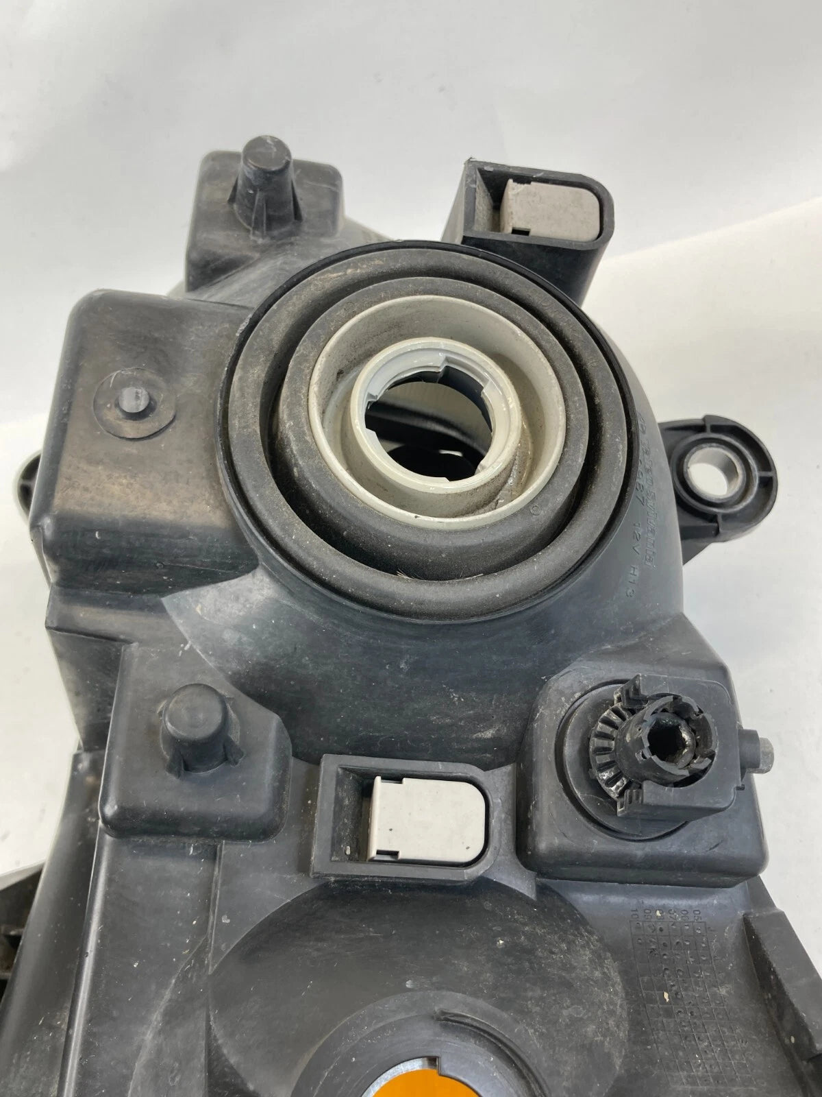 2008-2010 DODGE GRAND CARAVAN FRONT RIGHT PASSENGER SIDE HEADLIGHT HEADLAMP OEM