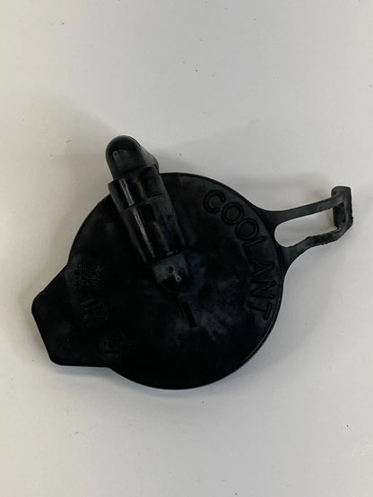 2004-2006 LEXUS RX330 ENGINE RADIATOR COOLANT RESERVOIR FLUID CAP OEM