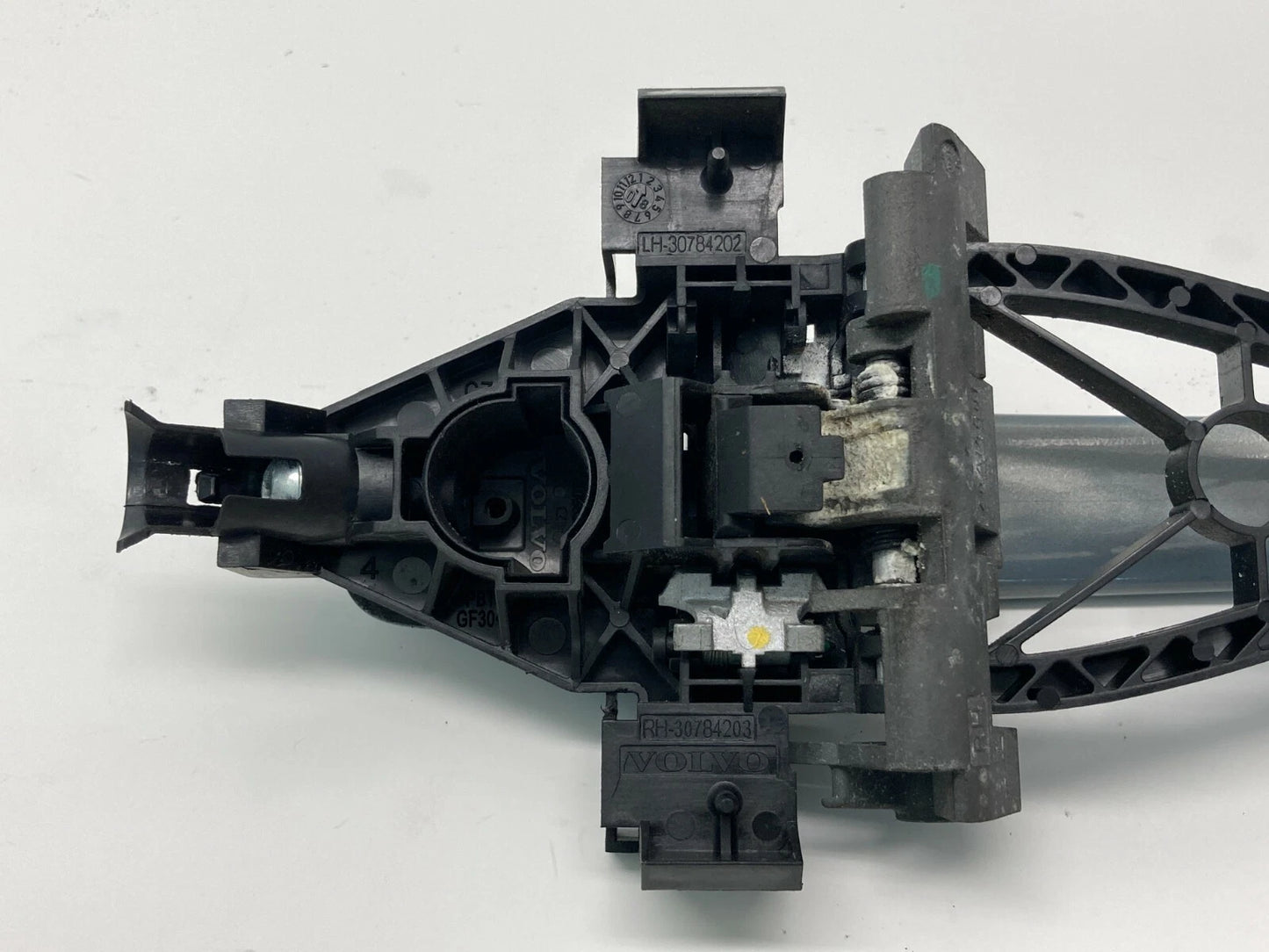 04-11 VOLVO S40 SEDAN 05-11 V50 REAR RIGHT PASSENGER SIDE EXTERIOR DOOR HANDLE