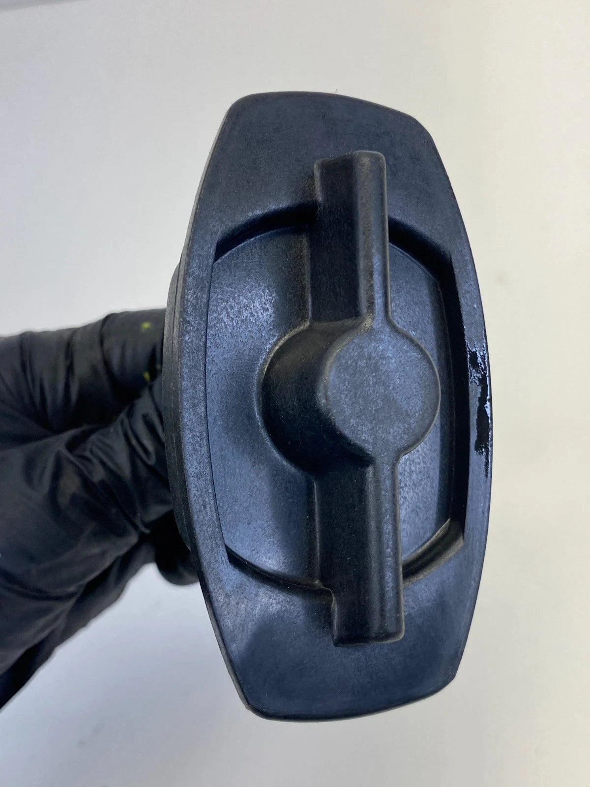 2010-2013 SUZUKI KIZASHI SPARE TIRE HOLD DOWN RETAINER ANCHOR HOLDER OEM FACTORY
