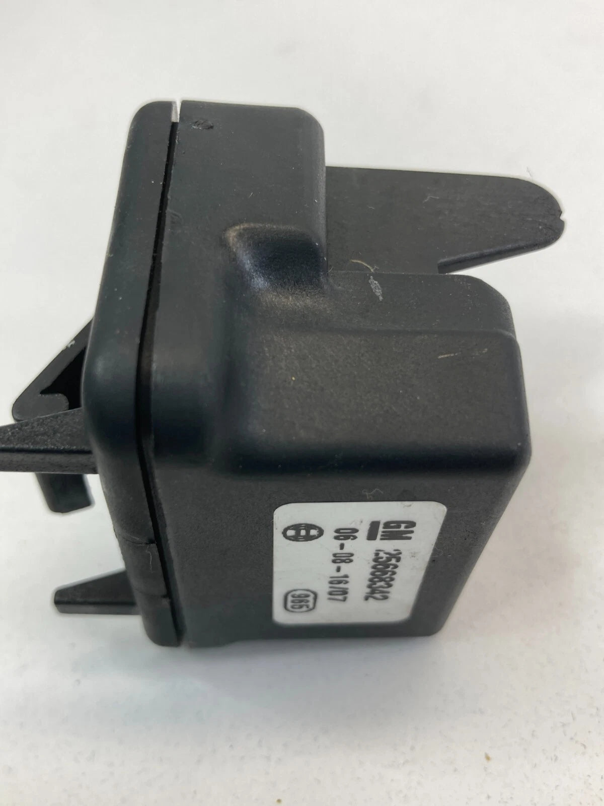 2006 2007 2008 CADILLAC DTS PARK ASSIST BACKUP REVERSE ALARM SENSOR 25668342 OEM