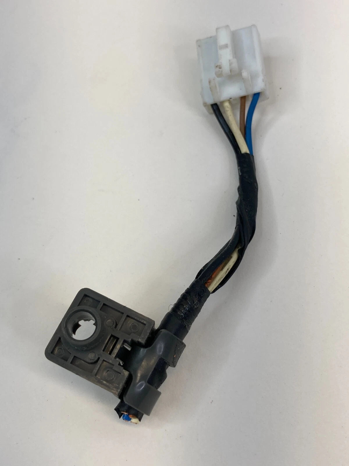 2007-2010 HYUNDAI ELANTRA SEDAN REAR RIGHT TAIL LIGHT TAILLIGHT WIRING CONNECTOR