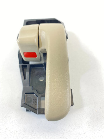 2001-2007 TOYOTA HIGHLANDER FRONT RIGHT PASSENGER INTERIOR DOOR HANDLE OEM