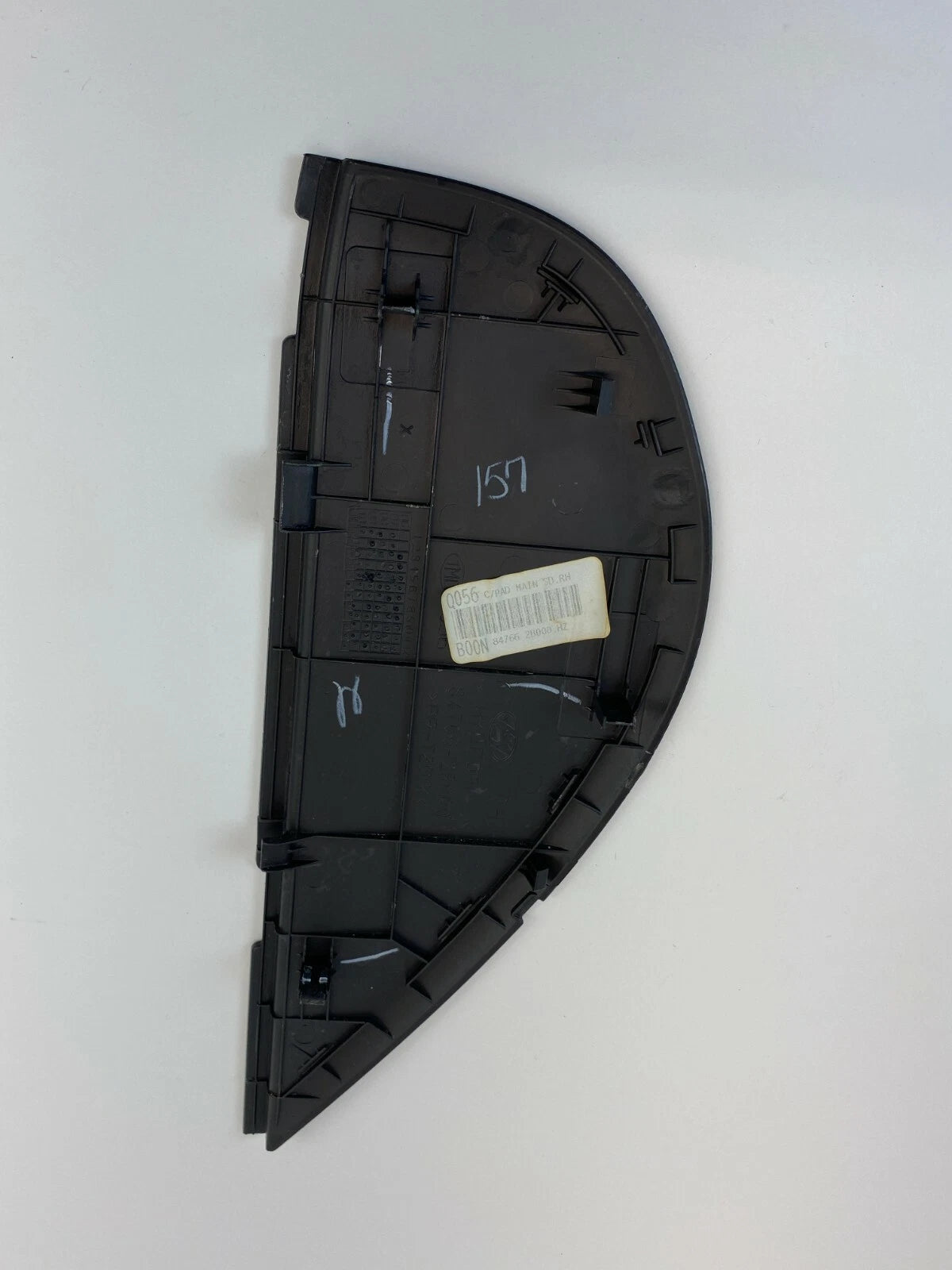 2010-2012 HYUNDAI SANTA FE RIGHT PASSENGER DASH SIDE END CAP COVER 84766-2B000