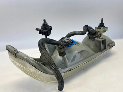 00-06 CHEVY TAHOE SUBURBAN RH PASSENGER SIDE HEADLIGHT HEAD LAMP ASSEMBLY OEM