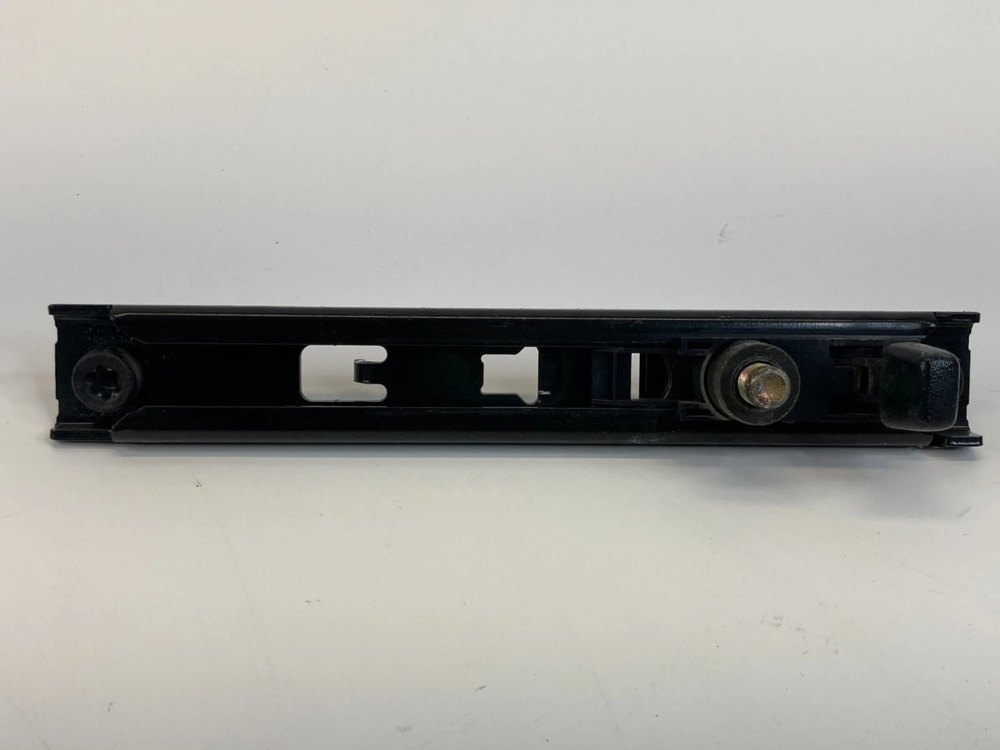 2004 2005 BUICK CENTURY SEDAN FRONT LEFT OR RIGHT SEAT BELT HEIGHT ADJUSTER OEM