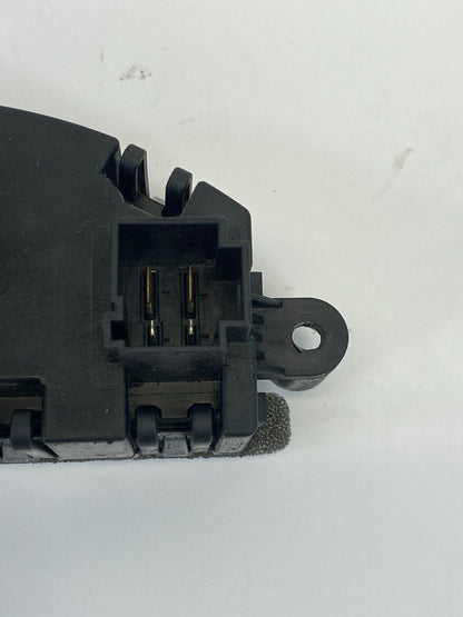 2012-2016 Audi A4 Quattro AC Blower Motor Resistor Control Module 8T0-820-521-A