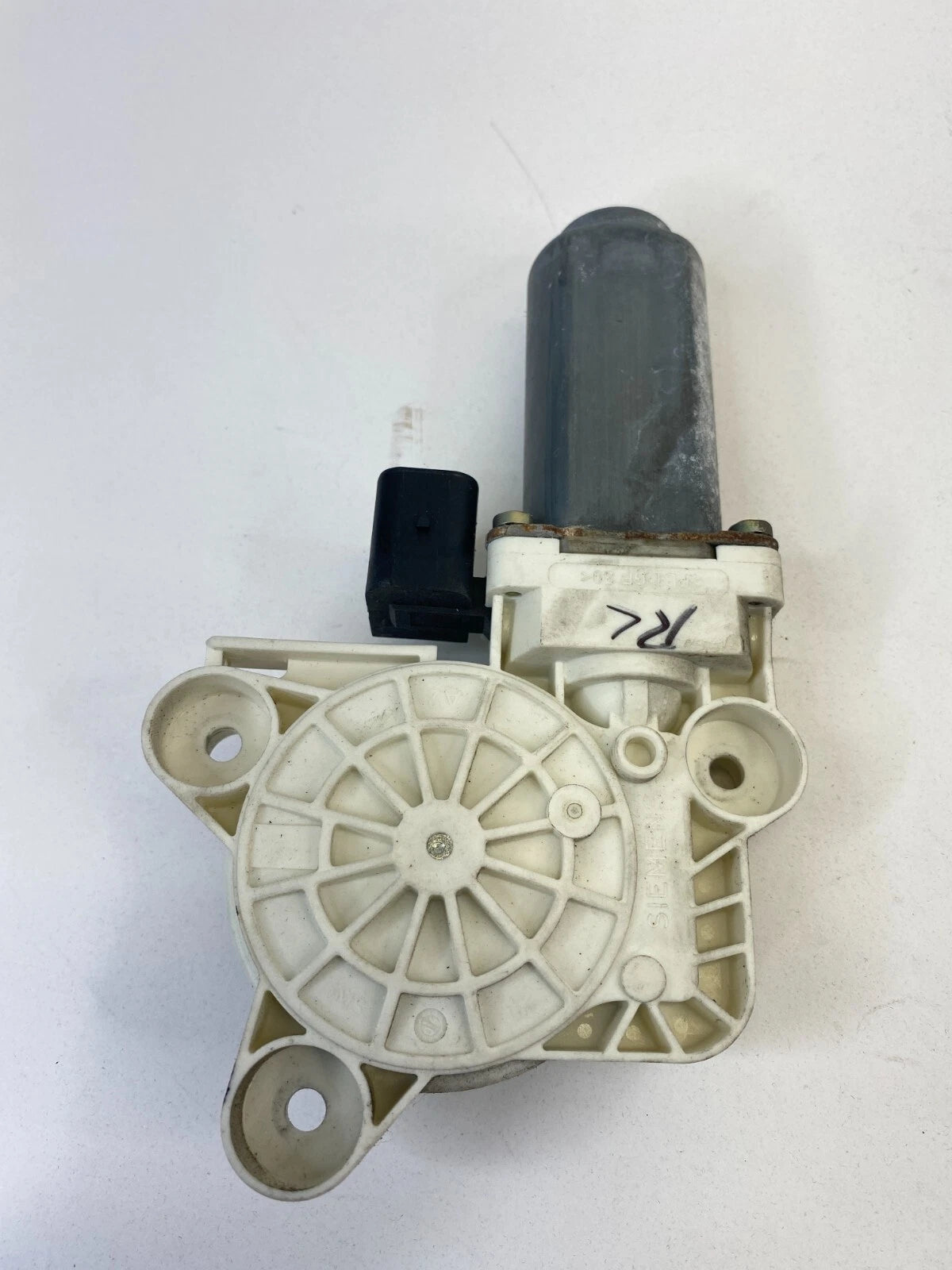 2003-2009 MERCEDES-BENZ E320 REAR LEFT BACK DOOR WINDOW MOTOR 2118202342 OEM