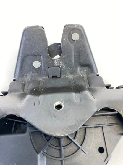 2006-2007 BMW 530XI REAR TRUNK TAILGATE LID LOCK LATCH ACTUATOR OEM