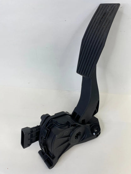 2011-2017 BUICK REGAL CXL ELECTRONIC ACCELERATOR GAS PEDAL ASSEMBLY 13237352 OEM