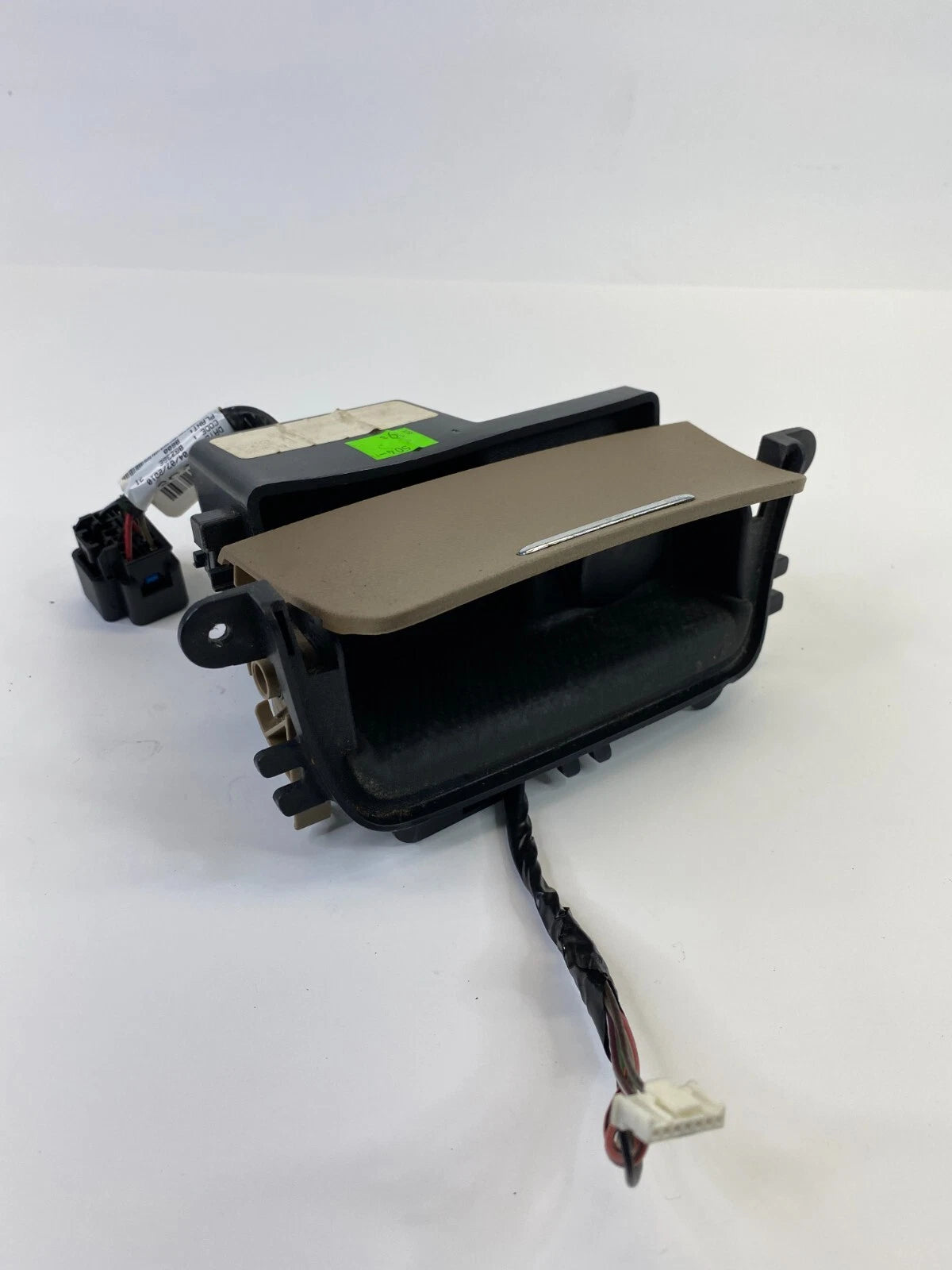 2008-2012 CHEVROLET MALIBU CENTER CONSOLE STORAGE COMPARTMENT W/ POWER OUTLET